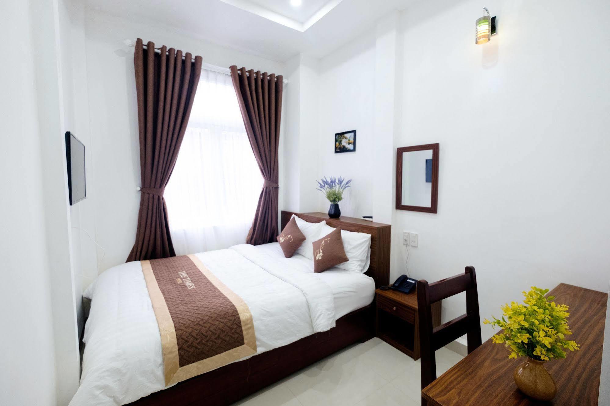The Times Hotel Hue Exterior foto